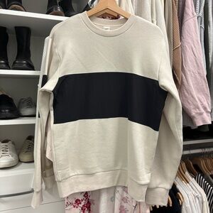 Alo Traverse Pullover in Bone/Black